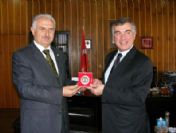 Dışişleri Bakanlığı Müsteşar Yardımcısı Çeviköz'den Öğrencilere Çağrı: