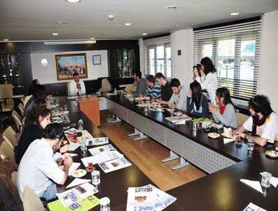 Genç iletişimciler Başkan Şükrü Genç'e 3. köprüyü sordu