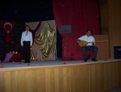 Kazım Yaprak İlköğretim Okulu Öğrencilerinden Şiir Dinletisi