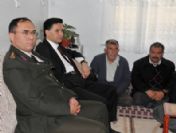 Şehit Başçavuşun Evine Ziyaretçi Akını