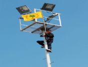 Tören Alanındaki Direğe Çıkan Çocuk Gerginliğe Yol Açtı