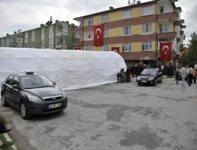 AKKALE - Vali Mevlüt Bilici Ve İl Emniyet Müdürü Arif Akkale Şehit Evini Ziyaret Etti