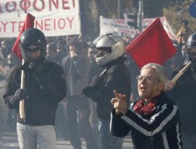 PUŞKİN - Yunanistan'da olaylar çıktı