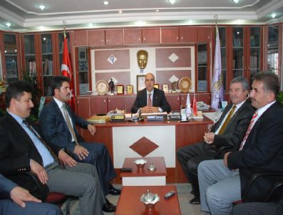 SEBAHATTİN KARAKELLE - Karakelle Ve Çakır'dan Esob Başkanı Ünal'a Ziyaret