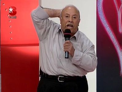 ZUHAL TOPAL - Televizyon tarihinde böyle şiir görülmedi