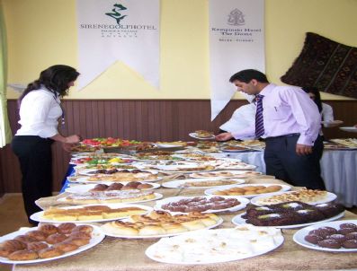 CUMALI ATILLA - Beyşehir'de Türk Ve Dünya Mutfağı Görücüye Çıktı