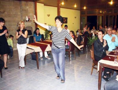 TUNCAY KıLıÇ - Edremit Belediye Konservatuarı'na Kaynaşma Yemeği