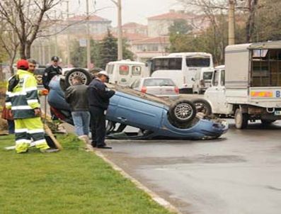 Gaziosmanpaşa'da trafik kazası : 1 ölü 5 yaralı