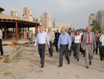 CEVAT DURAK - Karşıyaka'ya Minik Atlar Geliyor