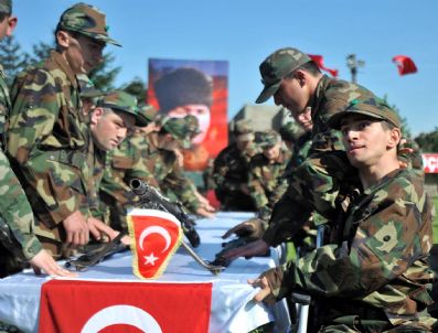 İBRAHIM ÖZEN - Trabzon'da Engelliler'in Askerlik Heyecanı