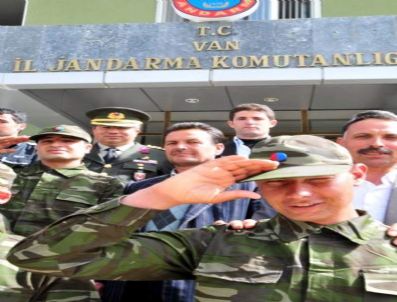 Van'da Engellilerin Bir Günlük Askerlik Sevinci