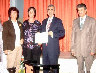 ALI USLANMAZ - Veliler De Diplomalı Oldu