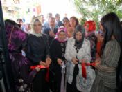 2000 Evler Seymer Sergisini Belediye Başkanlarının Eşleri Açtı