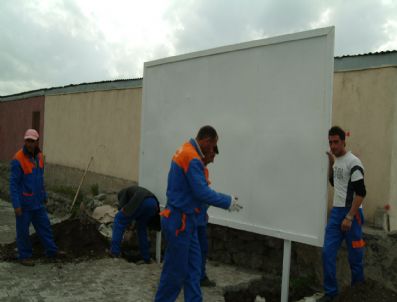 FARUK KÖKSOY - Ardahan Kent Merkezine İlk Kez Reklam Panoları Kuruldu