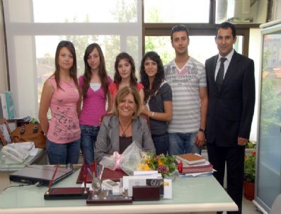 Gençlerden Belediye'ye Ziyaret