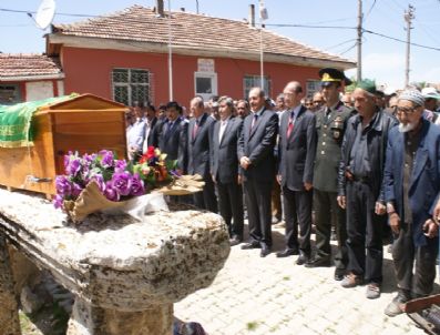 İSMAIL HAKKı BIÇER - Göçük Altında Hayatını Kaybeden Maden İşçisi Defnedildi