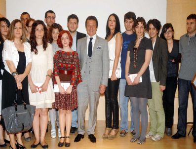 AHMET NAZİF ZORLU - 8. Taç Bir De Sen Tasarla Yarışması