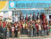 Anaokulundan Örnek Yardımlaşma