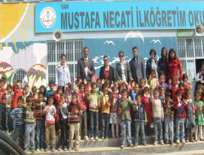 MUSTAFA NECATİ - Anaokulundan Örnek Yardımlaşma