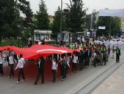 Düzce'de Gençlik Haftası Gençlik Yürüyüşü İle Başladı