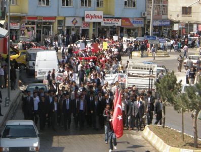 AHMET ERDOĞAN - Erciş'te Gençlik Yürüyüşü
