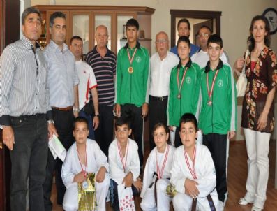 TURGUT OĞUZ - Sporun Ve Sporcunun Dostu Aliağa Belediyesi