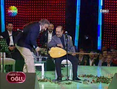 VOLKAN KONAK - Volkan Konak Neşet Ertaş'ı ağırladı