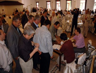 KAZıM AVCı - Balıkesir Esnaf Ve Sanatkarlar Odaları Birliği'nde Mesut Aşanel Tekrar Başkan Seçildi