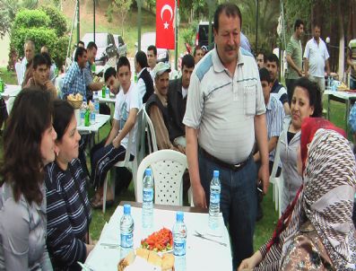 KADIR DAŞ - Başkan Daş Engellileri Piknikte Bir Araya Getirdi