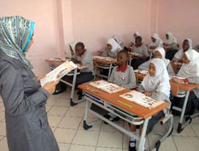 700 kontejanlık Türk okuluna 10 bin başvuru