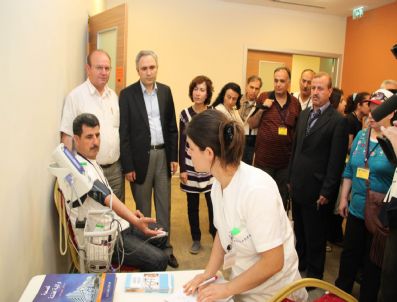 CAFER ESENDEMIR - Suriyeli Gazeteciler Adana'da