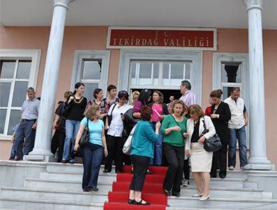 Veliler, taciz iddiasıyla suçlanan öğretmeni savundu