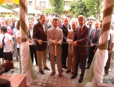 KUBBEALTı - Akhisar Belediyesi İlhan Ayverdi Mahalle Konağı Açıldı