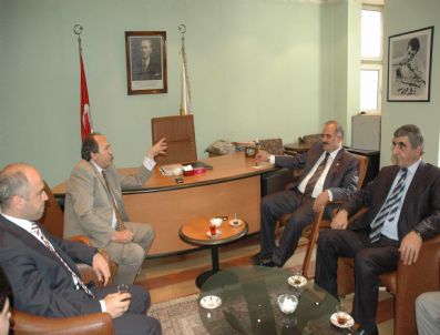 Aksak'tan Belediye İşçilerine Müjde