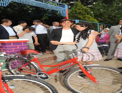 YÖRÜK ALİ EFE - Başarı Bisiklet Getirdi