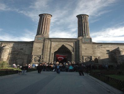 MELBOURNE - Erzurum'da Müzeler Haftası Etkinlikleri