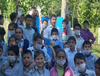 ÇEVRE VE ORMAN BAKANLıĞı - İlköğretim Öğrencilerinden Çevre Temizliği