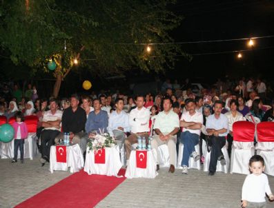 MUHAMMET AKTAŞ - Köyde Asker Eğlencesi