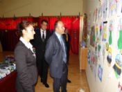 Miniklerden Yılsonu Sergisi Ve Eğlence Programı