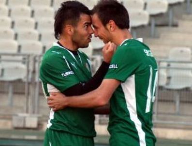 VILLARREAL - Sercan ve Volkan yakın takipte