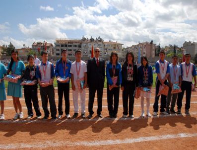 İBRAHIM ÖZÇIMEN - Burdur'da 19 Mayıs Kutlamaları