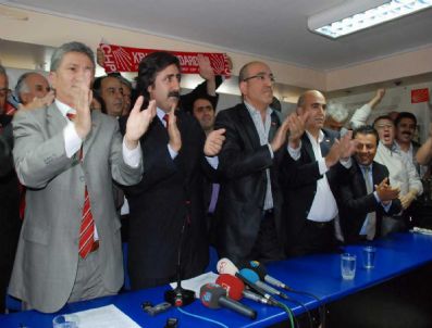 GANDHİ - İzmir'de 'Kemal Kılıçdaroğlu' Dedi