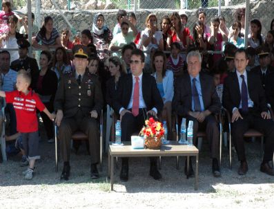 MEHMET AKGÜL - Savur'da 19 Mayıs Atatürk'ü Anma Ve Gençlik Ve Spor Bayramı Coşkuyla Kutlandı