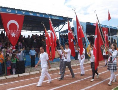 SELIM PALAMUT - Selendi'de 19 Mayıs Coşkuyla Kutlandı
