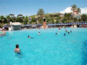 Türkiye'nin En Büyük Su Parkı Sezonu Açtı