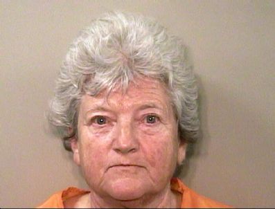 LEON - Usa Murder Grandmother