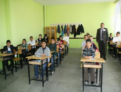 4 Bin 580 Öğrenci Devlet Parasız Yatılılık Ve Bursluluk Sınavına Girdi