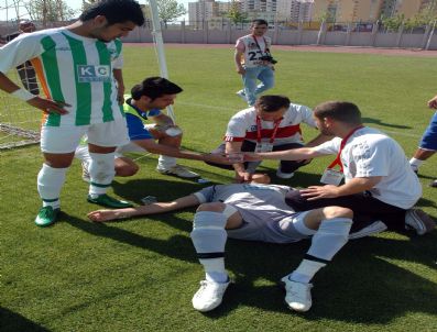 ÇORUMSPOR - Kaleciyi Güneş Çarptı