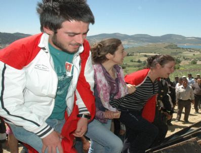 KARAYAKUP - Şehit Er Halil İbrahim Ertaş Köyünde Toprağa Verildi