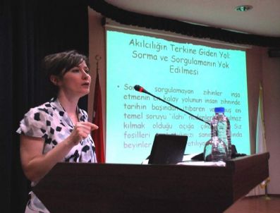 Çomü'de 'Günümüzde Biyolojiye Bakış' Paneli